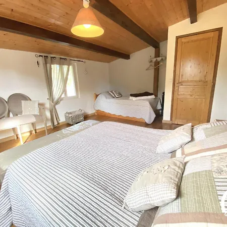 Dame Nature Nyaraló *