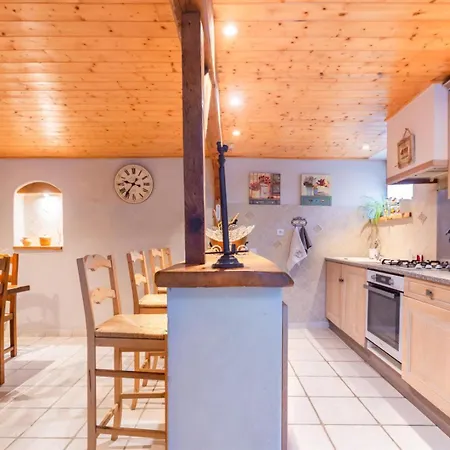 Dame Nature Nyaraló